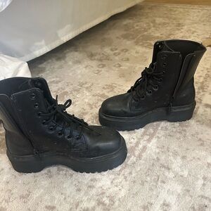 Doc Marten Jadon II